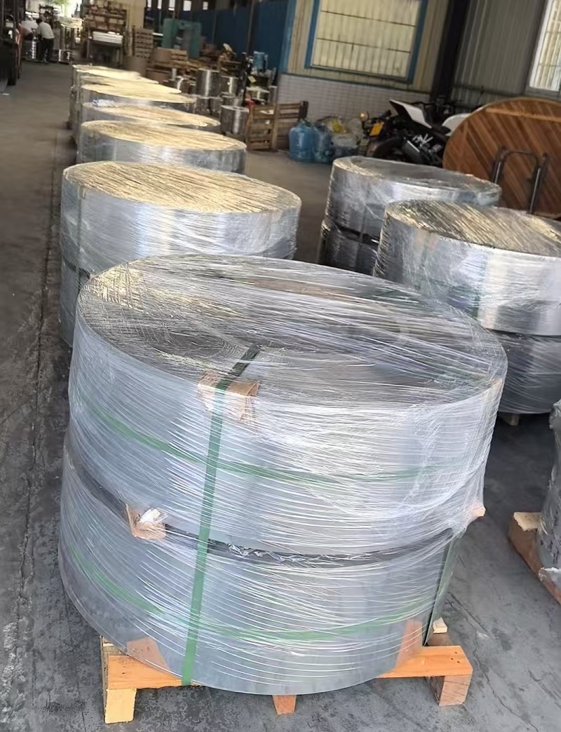 ການຂົນສົ່ງໂຮງງານທີ່ເຊື່ອຖືໄດ້ສໍາເລັດ: ການໂຫຼດລົດຟອກຮັບປະກັນຄວາມປອດໄພແລະໄວການຂົນສົ່ງໄປຕ່າງປະເທດ.